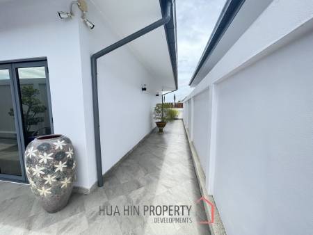Sunset Views: 5 Bedroom Villa in absolutely superb condition