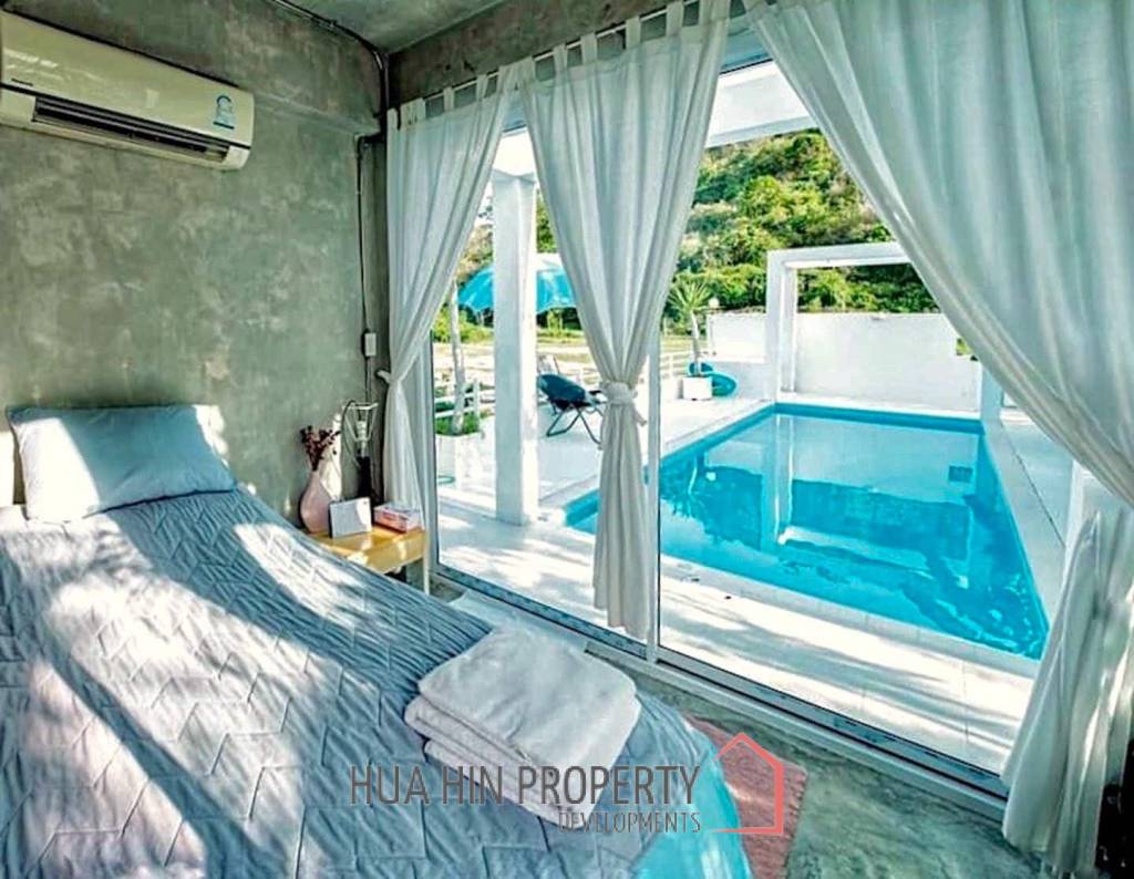 Private 2 Bedroom Pranburi Pool Villa