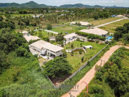 5 Bedroom House On Large Land Plot