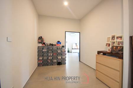 5 Bedroom House On Large Land Plot
