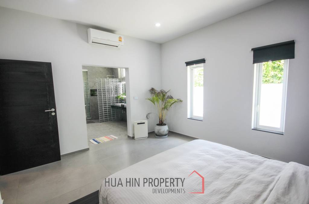5 Bedroom House On Large Land Plot