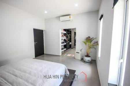 5 Bedroom House On Large Land Plot