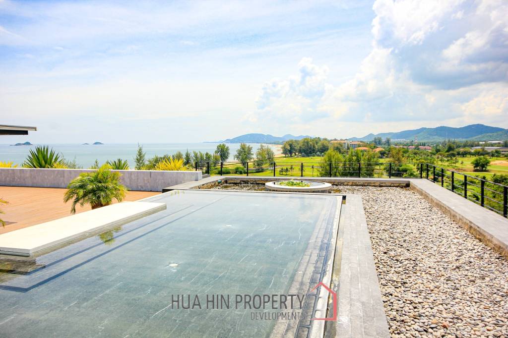 The Sanctuary: 2 Bedroom Condo With Stunning Views