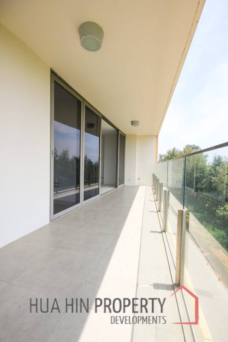 The Sanctuary: 2 Bedroom Condo With Stunning Views