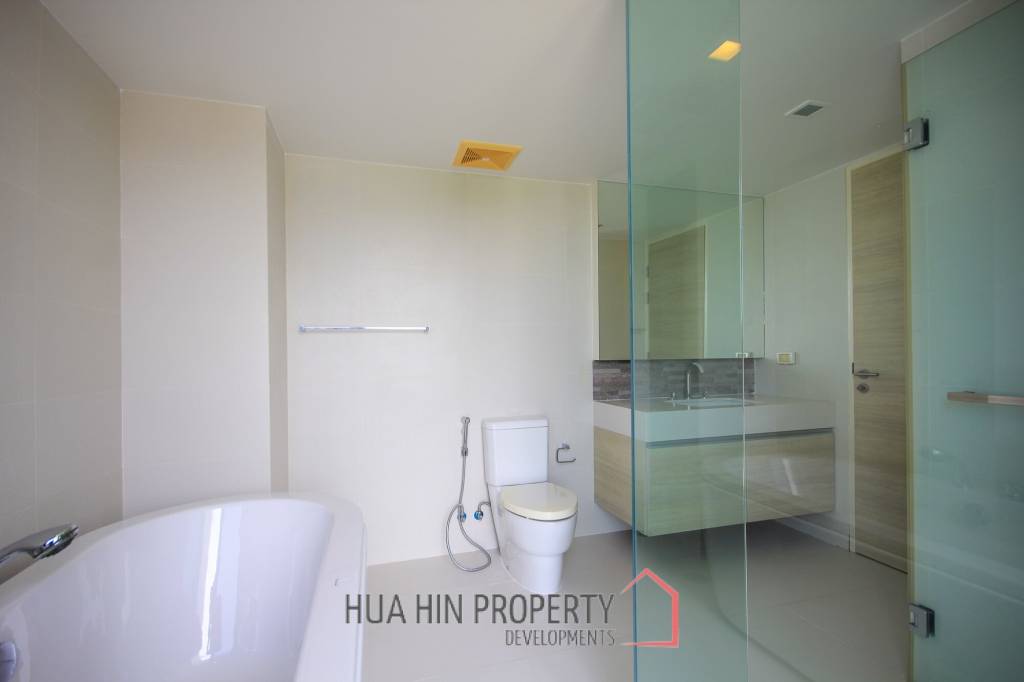 The Sanctuary: 2 Bedroom Condo With Stunning Views