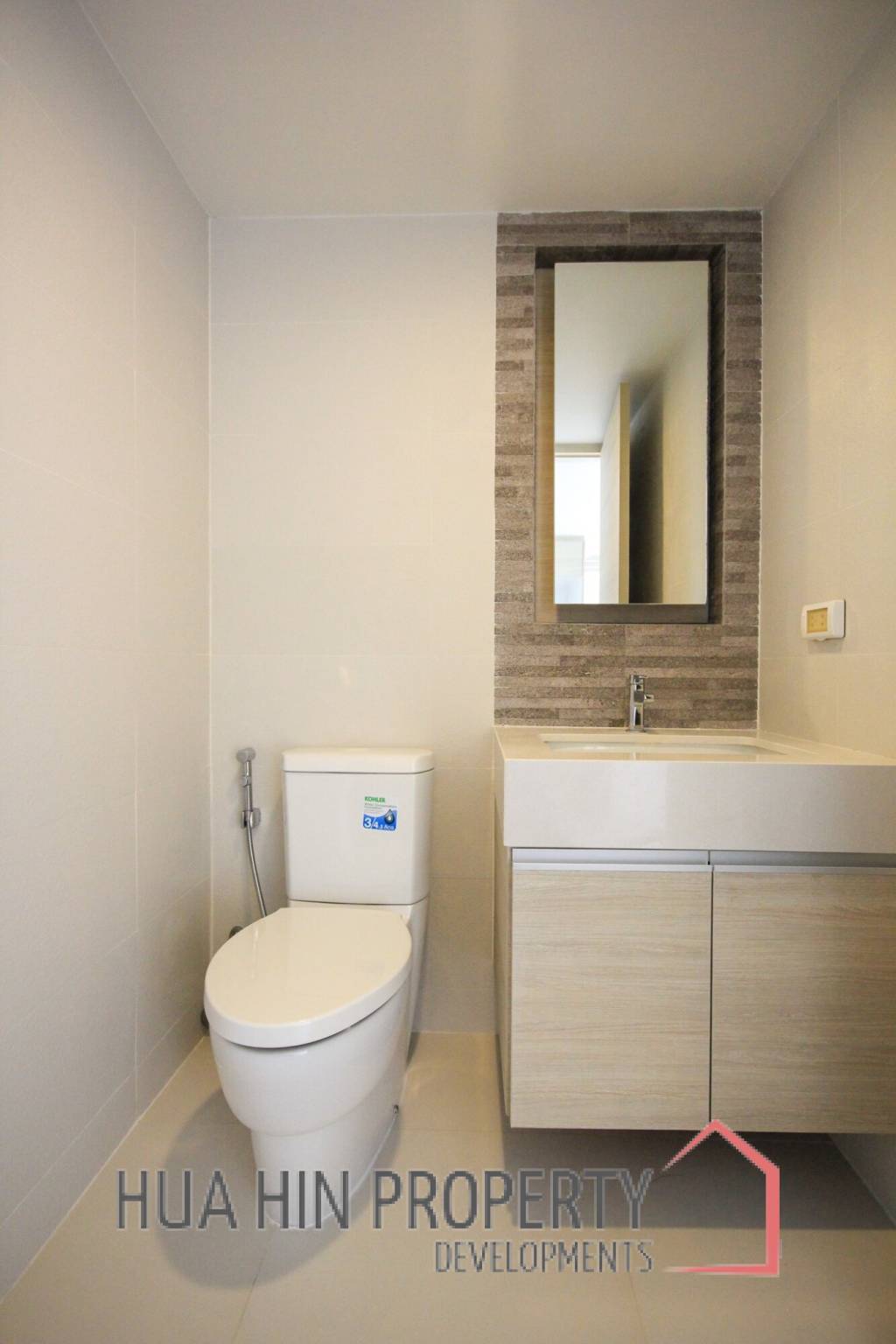 The Sanctuary: 2 Bedroom Condo With Stunning Views