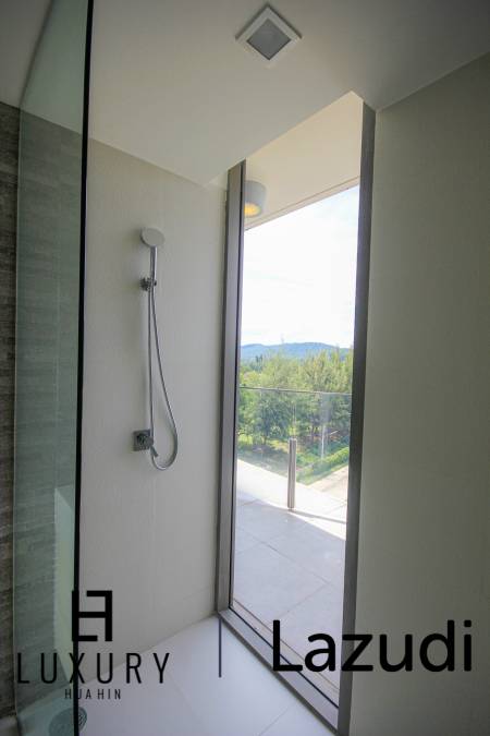 The Sanctuary: 2 Bedroom Condo With Stunning Views