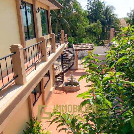 Freistehendes Haus im toskanischen Stil mit 3 Schlafzimmern in der Hua Hin Soi 102