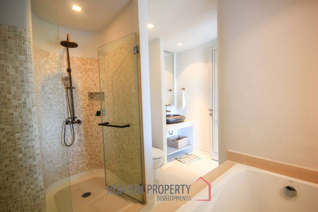 Chelona Khao Tao: 2 Bedroom Top Floor Sea View Condo