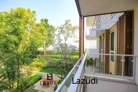 High End Beachfront Large One Bedroom Condo - Khao Tao