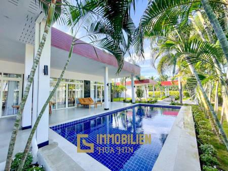 Newly Renovated 4 Bedroom Pool Villa