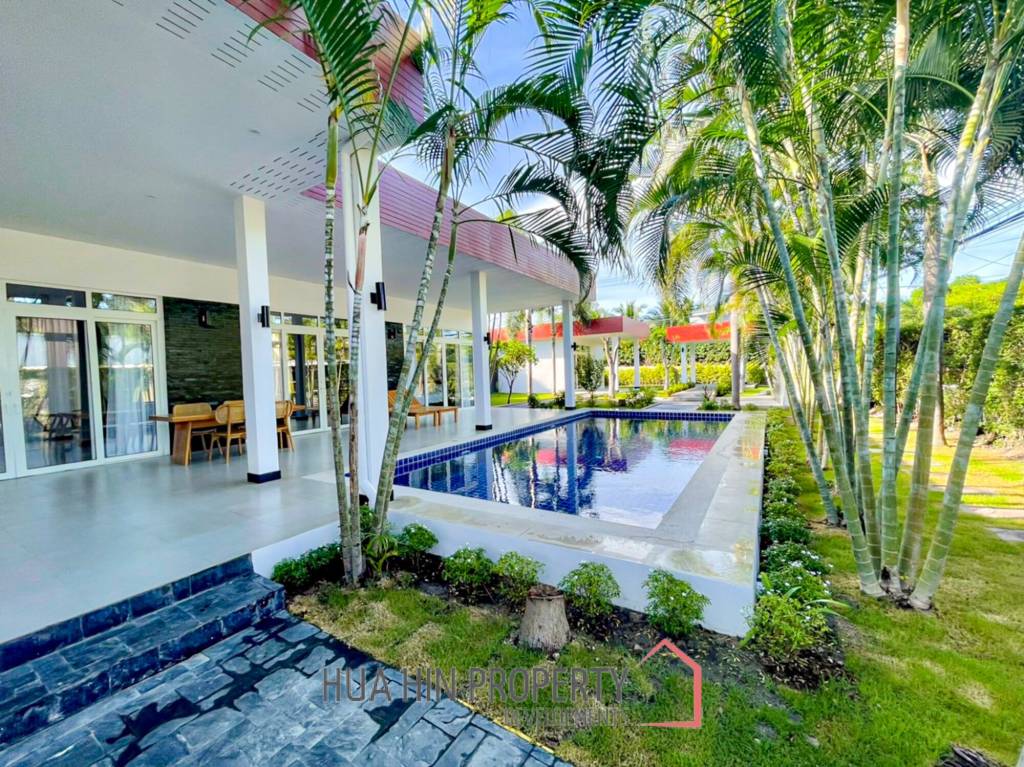 Newly Renovated 4 Bedroom Pool Villa
