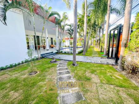 Newly Renovated 4 Bedroom Pool Villa