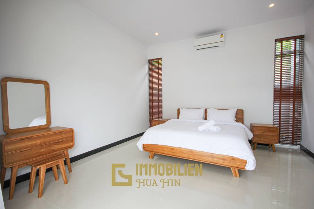 Newly Renovated 4 Bedroom Pool Villa