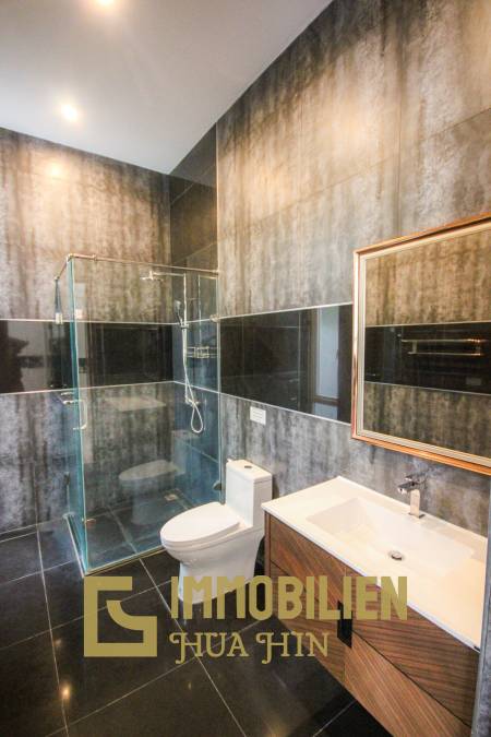 Newly Renovated 4 Bedroom Pool Villa