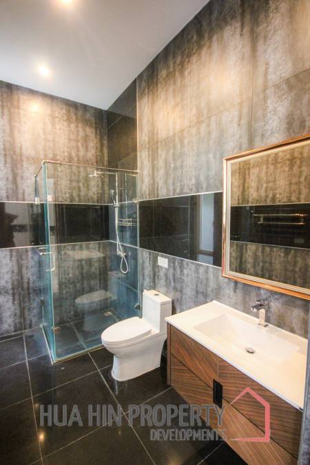 Newly Renovated 4 Bedroom Pool Villa