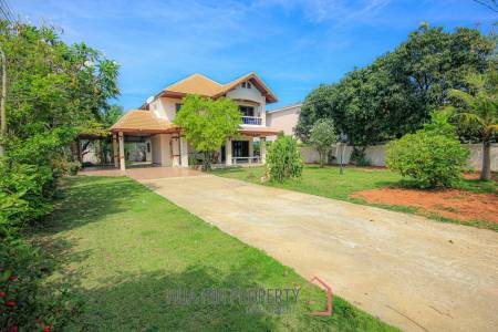 Freestanding 4 Bedroom House On Large Plot - Hua Hin Soi 2
