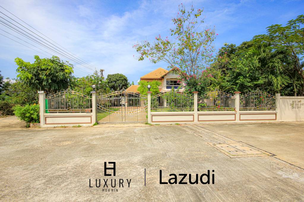 Freestanding 4 Bedroom House On Large Plot - Hua Hin Soi 2