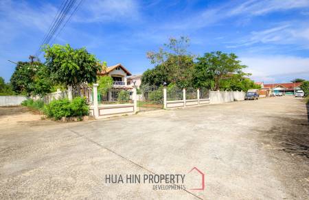 Freestanding 4 Bedroom House On Large Plot - Hua Hin Soi 2