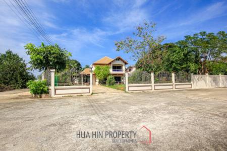 Freestanding 4 Bedroom House On Large Plot - Hua Hin Soi 2