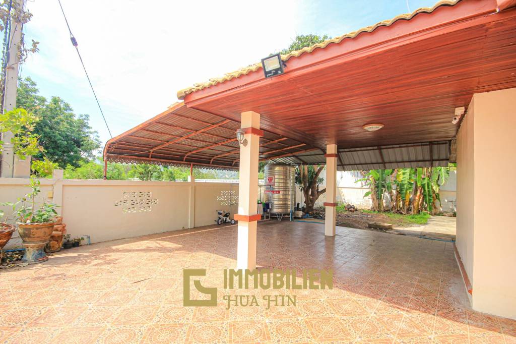 Hua Hin Soi 2: Freistehendes 4 Schlafzimmer Haus auf einem großen Grundstück