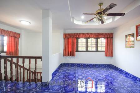 Freestanding 4 Bedroom House On Large Plot - Hua Hin Soi 2