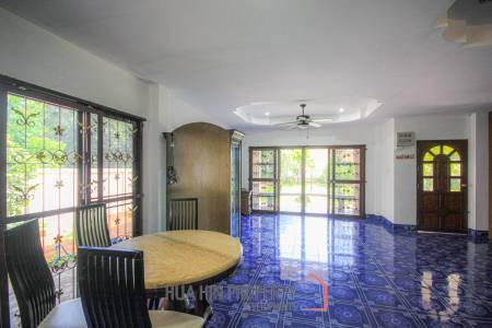 Freestanding 4 Bedroom House On Large Plot - Hua Hin Soi 2