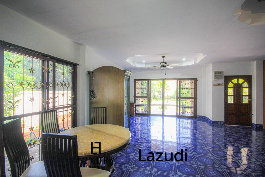 Freestanding 4 Bedroom House On Large Plot - Hua Hin Soi 2