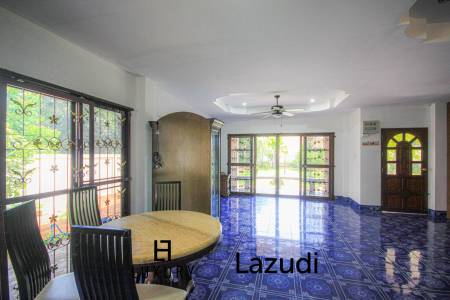 Freestanding 4 Bedroom House On Large Plot - Hua Hin Soi 2