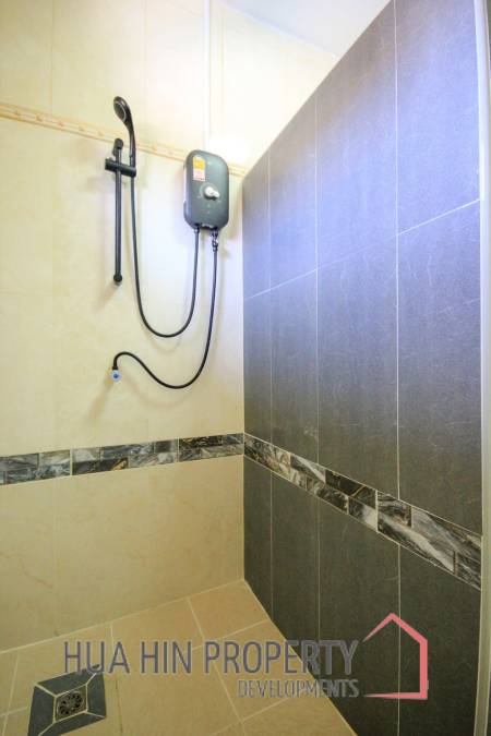 Freestanding 4 Bedroom House On Large Plot - Hua Hin Soi 2
