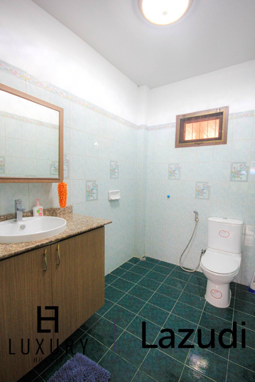 Freestanding 4 Bedroom House On Large Plot - Hua Hin Soi 2