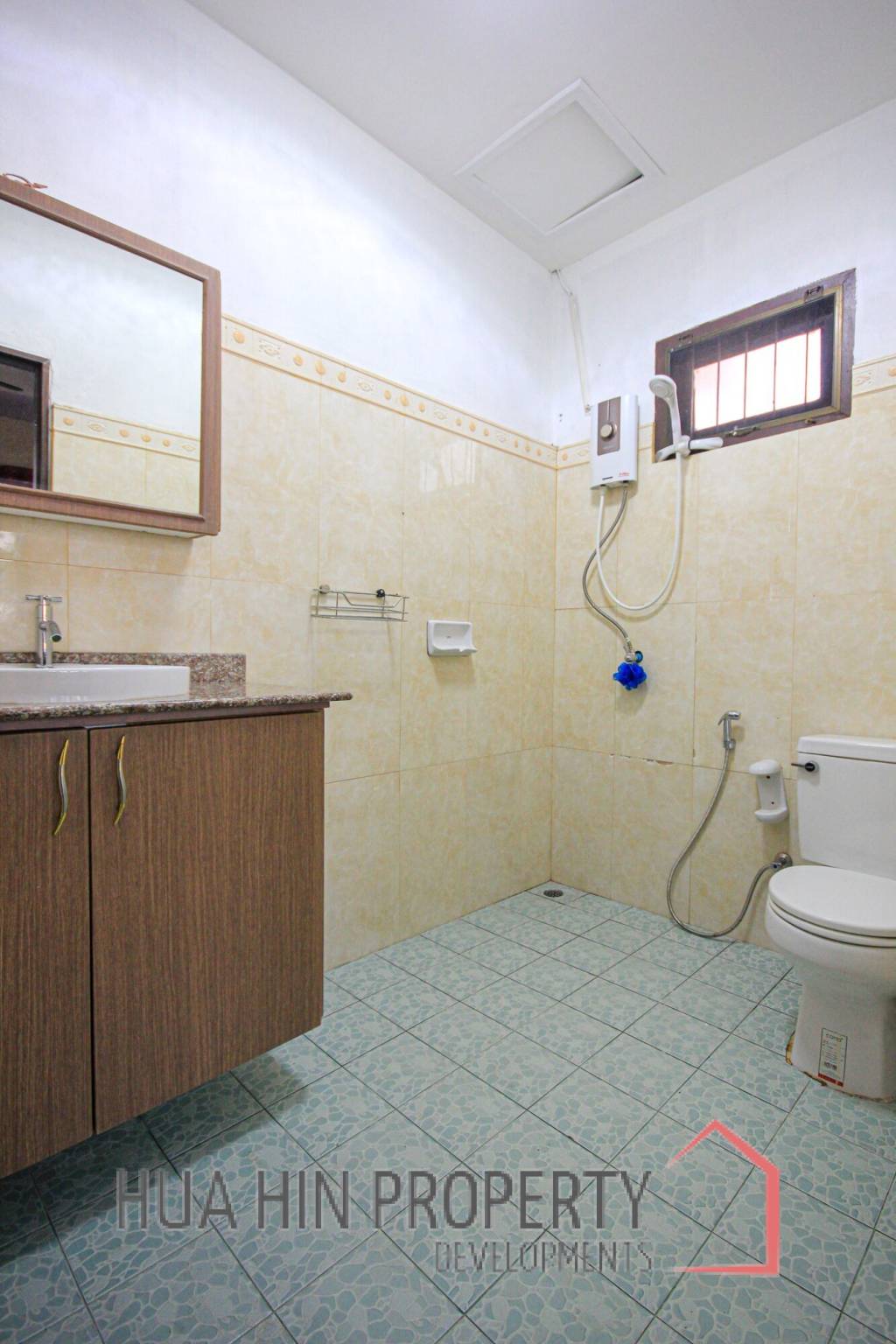 Freestanding 4 Bedroom House On Large Plot - Hua Hin Soi 2