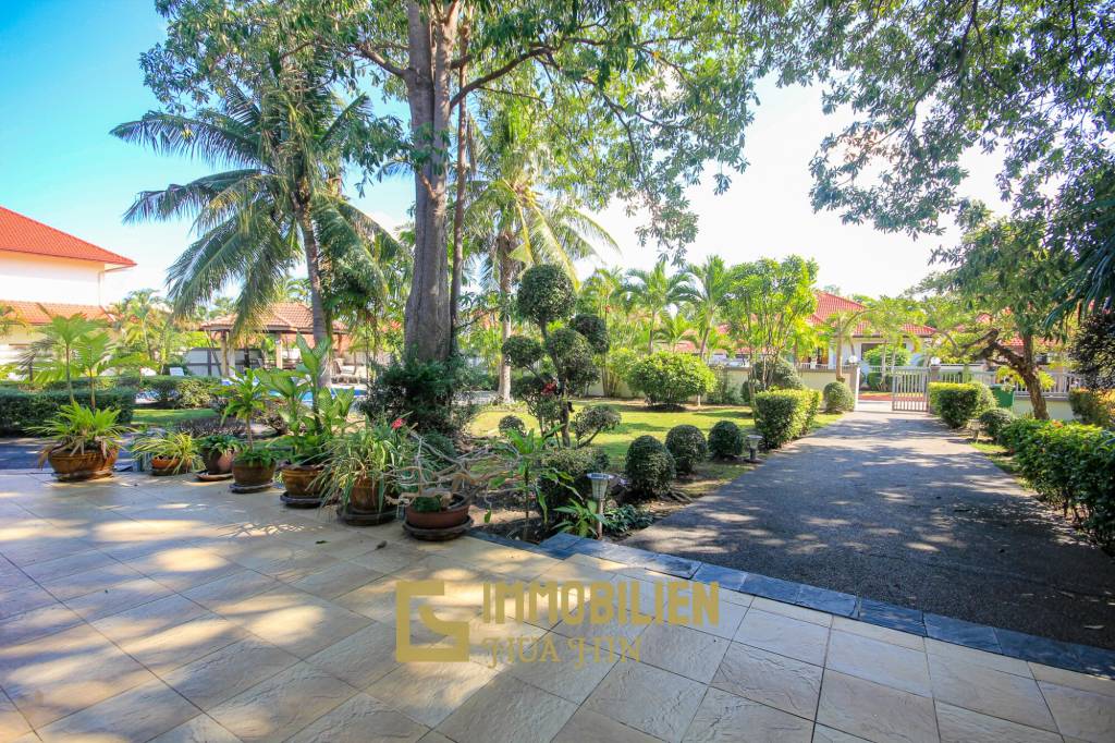 Crystal View Hua Hin: Großartig gelegenes großes Familienhaus oder Anlageobjekt