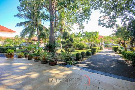 Great Located Large Family Home Or Investment Property At Crystal View Hua Hin