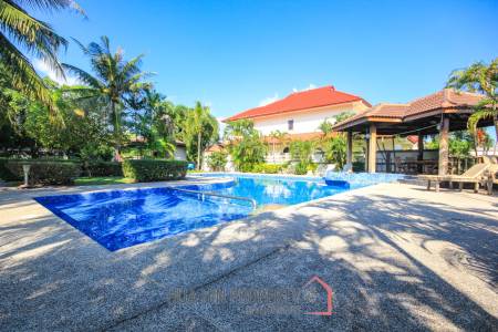 Great Located Large Family Home Or Investment Property At Crystal View Hua Hin