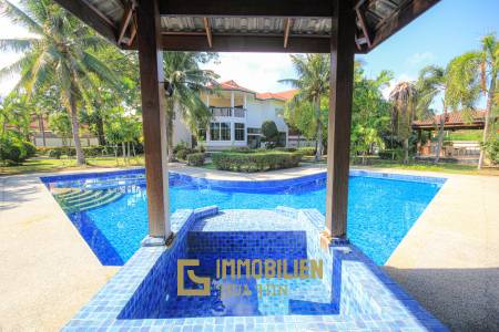 Crystal View Hua Hin: Großartig gelegenes großes Familienhaus oder Anlageobjekt
