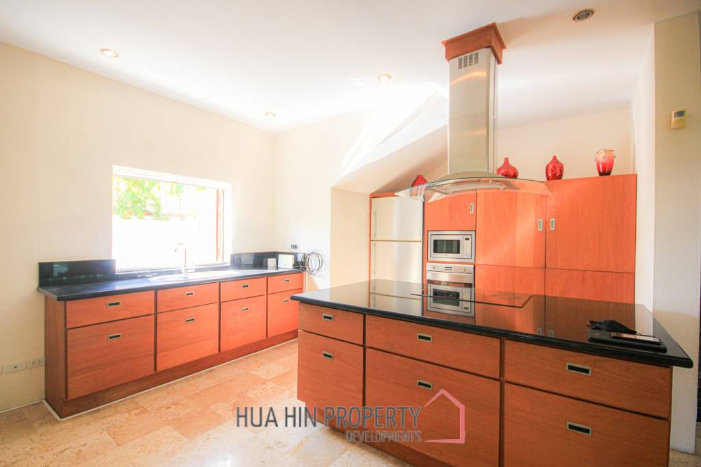 Great Located Large Family Home Or Investment Property At Crystal View Hua Hin