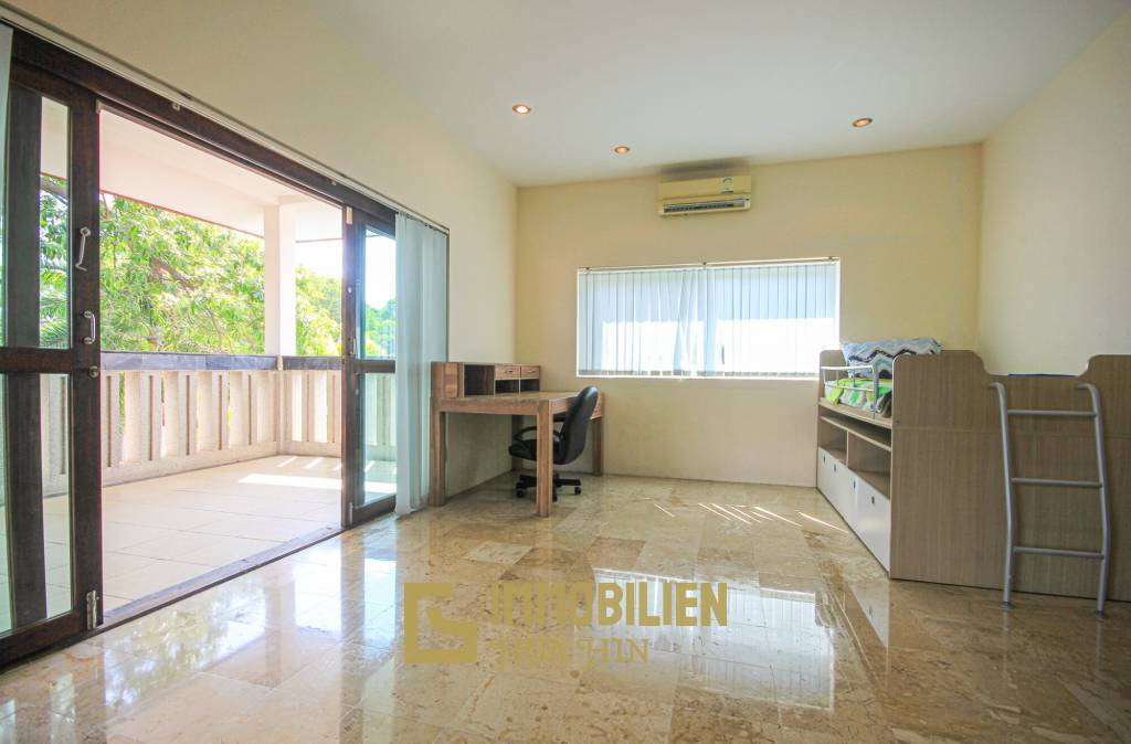 Crystal View Hua Hin: Großartig gelegenes großes Familienhaus oder Anlageobjekt