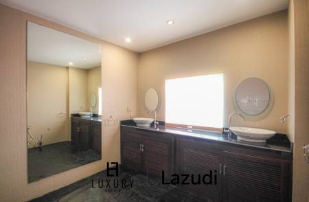 Great Located Large Family Home Or Investment Property At Crystal View Hua Hin