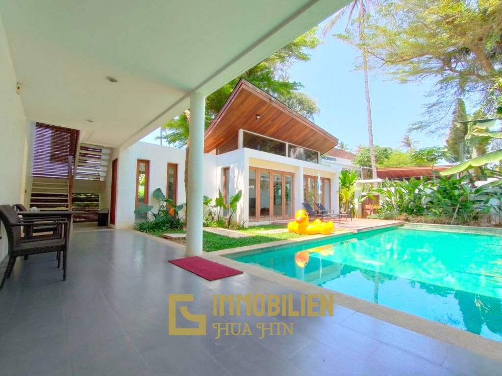 2 Story 3 Bedroom Pool Villa In Pranburi