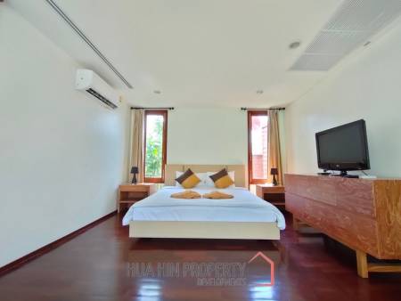 2 Story 3 Bedroom Pool Villa In Pranburi
