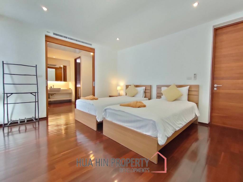 2 Story 3 Bedroom Pool Villa In Pranburi
