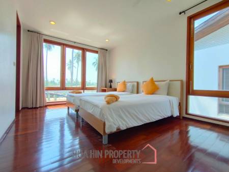 2 Story 3 Bedroom Pool Villa In Pranburi