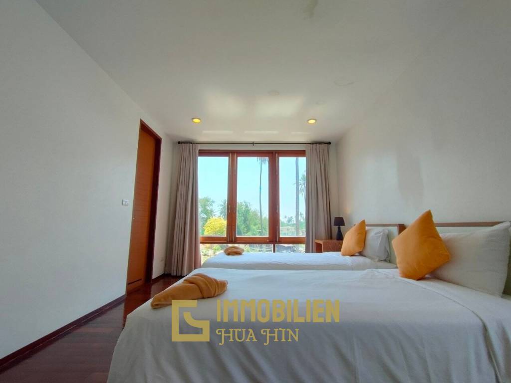 2 Story 3 Bedroom Pool Villa In Pranburi