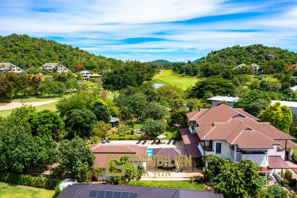 Amazing 9 bed, 8 Bath Pool Villa on Palm Hills Golf Course