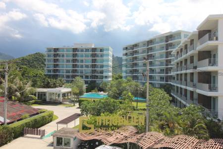 2 Bed, 2 Bath Luxurious Condo in Sam Roi Yot