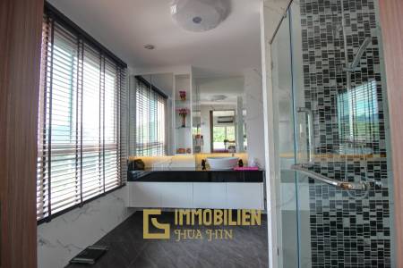 2 Bed, 2 Bath Luxurious Condo in Sam Roi Yot