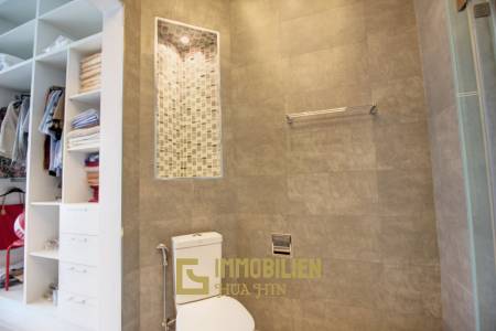 Qualitativ hochwertige und modern eingerichtete 3 Schlafzimmer Pool Villa in einem sehr gepflegten Zustand
