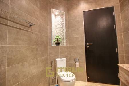 Qualitativ hochwertige und modern eingerichtete 3 Schlafzimmer Pool Villa in einem sehr gepflegten Zustand