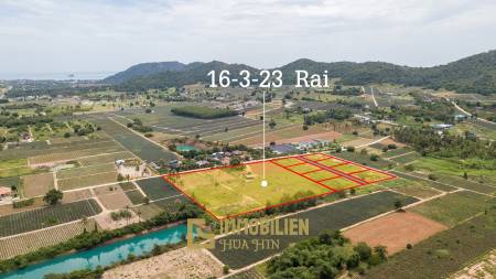 Beautiful plots of building land for sale in Pranburi, Khao Tao